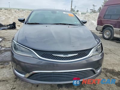 Piąte zdjęcie samochodu w środku: 2015 CHRYSLER 200 LIMITED VIN:1C3CCCAB9FN659765 - miniatura