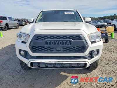 Piąte zdjęcie samochodu w środku: 2020 TOYOTA TACOMA DOUBLE CAB VIN:3TMCZ5AN3LM362593 - miniatura