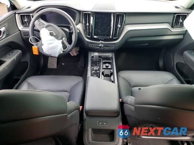 Zdjęcie 8 z 12 samochodu: 2025 VOLVO XC60 CORE VIN:YV4M12RJ7S1006670 - miniatura