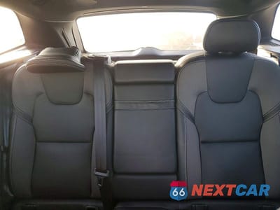 Zdjęcie 10 z 13 samochodu: 2021 VOLVO XC60 T5 R-DESIGN VIN:YV4102RM8M1840160 - miniatura