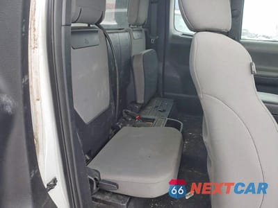 Zdjęcie 10 z 12 samochodu: 2017 TOYOTA TACOMA ACCESS CAB VIN:5TFSX5EN9HX048833 - miniatura