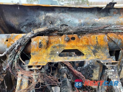 Zdjęcie 9 z 12 samochodu: 2019 GMC SIERRA K1500 SLT VIN:3GTU9DED9KG267615 - miniatura