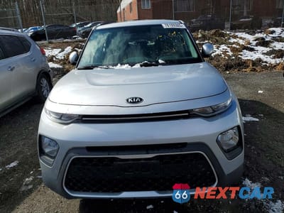 Piąte zdjęcie samochodu w środku: 2020 KIA SOUL LX VIN:KNDJ23AUXL7057965 - miniatura