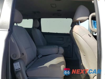 Zdjęcie 11 z 13 samochodu: 2015 KIA SEDONA LX VIN:KNDMB5C10F6070181 - miniatura