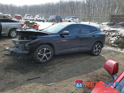 2025 CHEVROLET TRAX 1RS KL77LGEP1SC077334 - główne zdjęcie licytacji z USA - miniatura