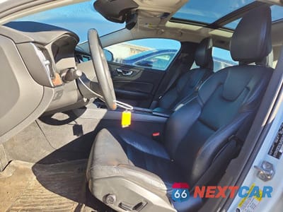 Zdjęcie 7 z 11 samochodu: 2021 VOLVO S60 T5 MOMENTUM VIN:7JR102TZ9MG113437 - miniatura