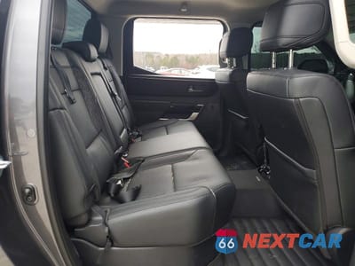 Zdjęcie 10 z 11 samochodu: 2024 TOYOTA TUNDRA CREWMAX LIMITED VIN:5TFJA5DB2RX157785 - miniatura