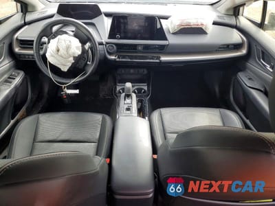 Zdjęcie 8 z 12 samochodu: 2023 TOYOTA PRIUS XLE VIN:JTDACAAU8P3007029 - miniatura
