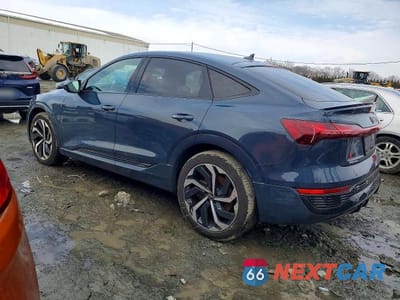 Drugie zdjęcie samochodu z przodu: 2024 AUDI Q8 E-TRON SPORTBACK PRESTIGE VIN:WA1DABGEXRB062108 - miniatura