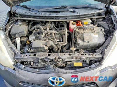 Zdjęcie 11 z 12 samochodu: 2013 TOYOTA PRIUS C VIN:JTDKDTB37D1548891 - miniatura