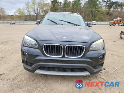 Piąte zdjęcie samochodu w środku: 2014 BMW X1 SDRIVE28I VIN:WBAVM1C5XEVW50419 - miniatura