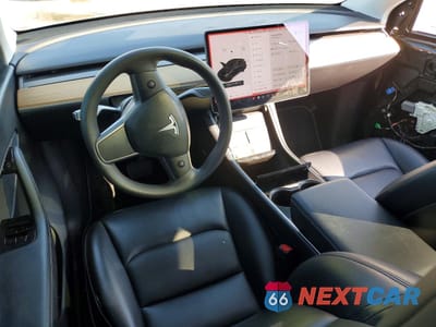Zdjęcie 8 z 14 samochodu: 2021 TESLA MODEL Y VIN:5YJYGDEE0MF067991 - miniatura
