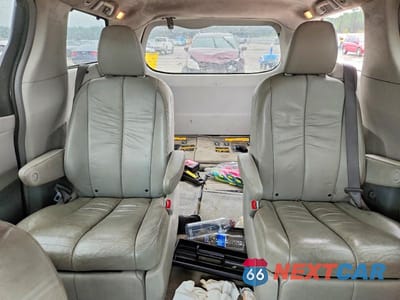 Zdjęcie 10 z 13 samochodu: 2011 TOYOTA SIENNA XLE 7-PASSENGER VIN:5TDDK3DC2BS018632 - miniatura