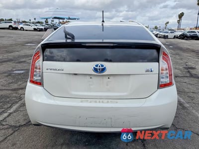 Zdjęcie 6 z 12 samochodu: 2015 TOYOTA PRIUS VIN:JTDKN3DU4F0425044 - miniatura