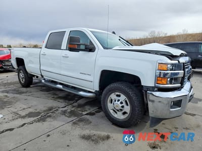 Czwarte zdjęcie samochodu z boku: 2015 CHEVROLET SILVERADO K2500 HEAVY DUTY LT VIN:1GC1KVE8XFF609922 - miniatura