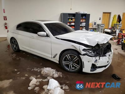Czwarte zdjęcie samochodu z boku: 2022 BMW 530 XI VIN:WBA13BJ09NCK93826 - miniatura