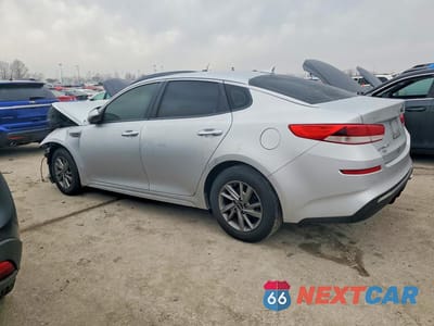 Drugie zdjęcie samochodu z przodu: 2019 KIA OPTIMA LX VIN:5XXGT4L32KG300370 - miniatura