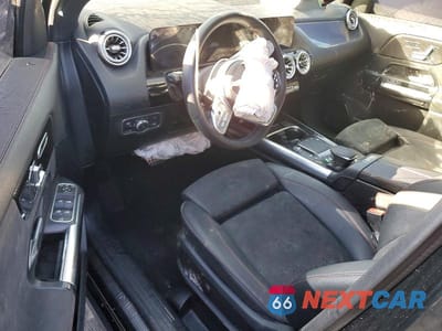 Zdjęcie 8 z 13 samochodu: 2022 MERCEDES-BENZ GLA 45 AMG VIN:W1N4N5DB6NJ347063 - miniatura