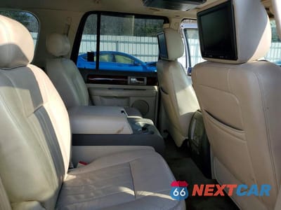 Zdjęcie 11 z 13 samochodu: 2004 LINCOLN NAVIGATOR VIN:5LMFU28R34LJ15220 - miniatura