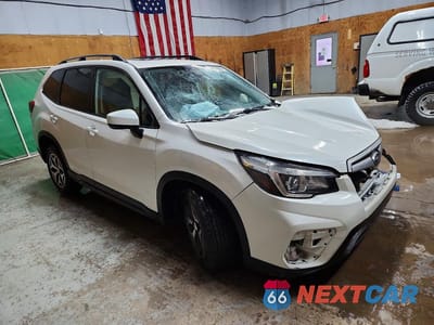 Czwarte zdjęcie samochodu z boku: 2020 SUBARU FORESTER PREMIUM VIN:JF2SKAJC0LH446061 - miniatura