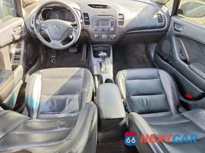 Zdjęcie 8 z 12 samochodu: 2015 KIA FORTE EX VIN:KNAFZ4A81F5373617 - miniatura