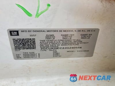 Zdjęcie 12 z 12 samochodu: 2018 CHEVROLET SILVERADO K1500 LT VIN:3GCUKREC2JG240554 - miniatura