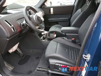 Zdjęcie 7 z 11 samochodu: 2025 MINI COUNTRYMAN JCW ALL4 VIN:WMZ33GA05S7R83540 - miniatura