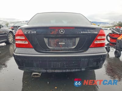Zdjęcie 6 z 12 samochodu: 2004 MERCEDES-BENZ C 230K SPORT SEDAN VIN:WDBRF40J94A630636 - miniatura
