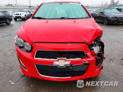Piąte zdjęcie samochodu w środku: 2015 CHEVROLET SONIC RS VIN:1G1JG5SB6F4137997 - miniatura