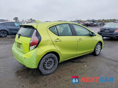 Trzecie zdjęcie samochodu z tyłu: 2015 TOYOTA PRIUS C VIN:JTDKDTB31F1105056 - miniatura
