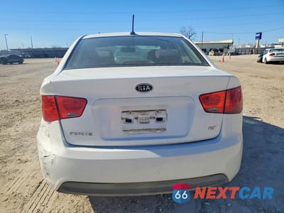 Zdjęcie 6 z 12 samochodu: 2010 KIA FORTE EX VIN:KNAFU4A28A5212071 - miniatura