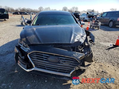 Piąte zdjęcie samochodu w środku: 2018 HYUNDAI SONATA SE VIN:5NPE24AF8JH604555 - miniatura