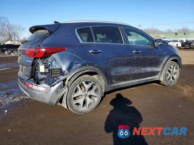 Trzecie zdjęcie samochodu z tyłu: 2017 KIA SPORTAGE SX VIN:KNDPRCA68H7194515 - miniatura