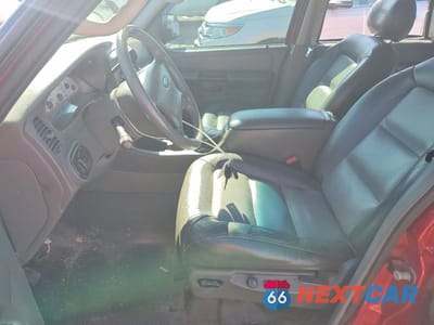 Zdjęcie 7 z 11 samochodu: 2005 FORD EXPLORER VIN:1FMDU77K75UA52372 - miniatura