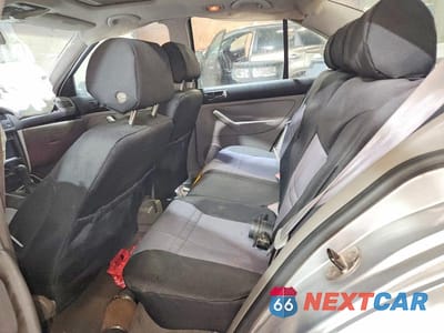 Zdjęcie 10 z 11 samochodu: 2005 VOLKSWAGEN JETTA GLS TDI VIN:3VWSR69M25M022154 - miniatura