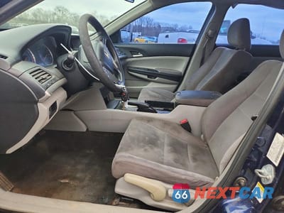 Zdjęcie 7 z 12 samochodu: 2011 HONDA ACCORD LX VIN:1HGCP2F35BA087284 - miniatura