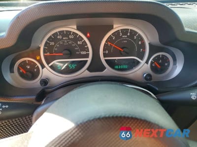 Zdjęcie 9 z 13 samochodu: 2010 JEEP WRANGLER SPORT VIN:1J4AA2D13AL154941 - miniatura