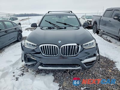 Piąte zdjęcie samochodu w środku: 2021 BMW X3 XDRIVE30I VIN:5UXTY5C0XM9F70220 - miniatura