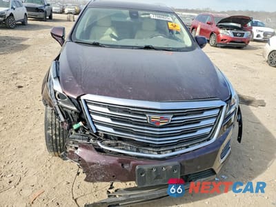 Piąte zdjęcie samochodu w środku: 2017 CADILLAC XT5 LUXURY VIN:1GYKNBRS0HZ326067 - miniatura