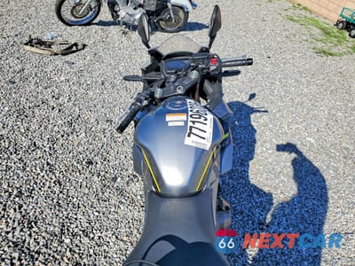 Zdjęcie 6 z 9 samochodu: 2023 HONDA CBR500 RA VIN:MLHPC625XP5400837 - miniatura
