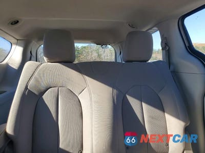 Zdjęcie 10 z 12 samochodu: 2018 CHRYSLER PACIFICA L VIN:2C4RC1AG3JR174863 - miniatura