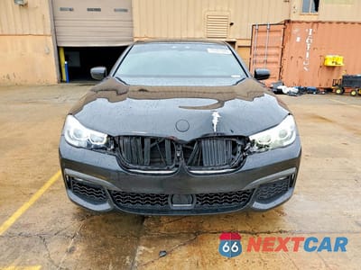 Piąte zdjęcie samochodu w środku: 2019 BMW 740 I VIN:WBA7E2C50KB218298 - miniatura