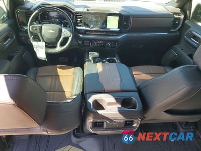 Zdjęcie 8 z 11 samochodu: 2024 CHEVROLET SILVERADO K1500 HIGH COUNTRY VIN:1GCUDJEL1RZ273049 - miniatura