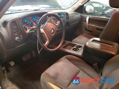 Zdjęcie 8 z 13 samochodu: 2012 CHEVROLET SILVERADO K1500 LT VIN:1GCRKSE71CZ207547 - miniatura