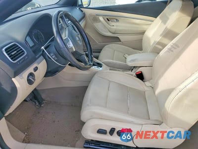 Zdjęcie 7 z 11 samochodu: 2012 VOLKSWAGEN EOS KOMFORT VIN:WVWBW7AH4CV009506 - miniatura