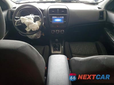 Zdjęcie 8 z 13 samochodu: 2020 MITSUBISHI OUTLANDER SPORT ES VIN:JA4AR3AU0LU011004 - miniatura