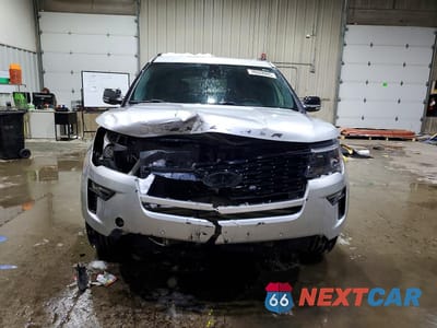 Piąte zdjęcie samochodu w środku: 2018 FORD EXPLORER SPORT VIN:1FM5K8GT4JGB24582 - miniatura
