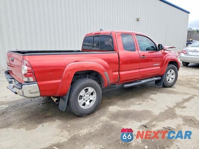 Trzecie zdjęcie samochodu z tyłu: 2014 TOYOTA TACOMA PRERUNNER VIN:5TFTX4GN0EX036190 - miniatura