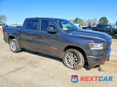 Czwarte zdjęcie samochodu z boku: 2023 RAM 1500 LARAMIE VIN:1C6SRFJT4PN502802 - miniatura