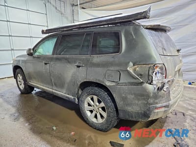 Drugie zdjęcie samochodu z przodu: 2012 TOYOTA HIGHLANDER BASE VIN:5TDBK3EH6CS174465 - miniatura